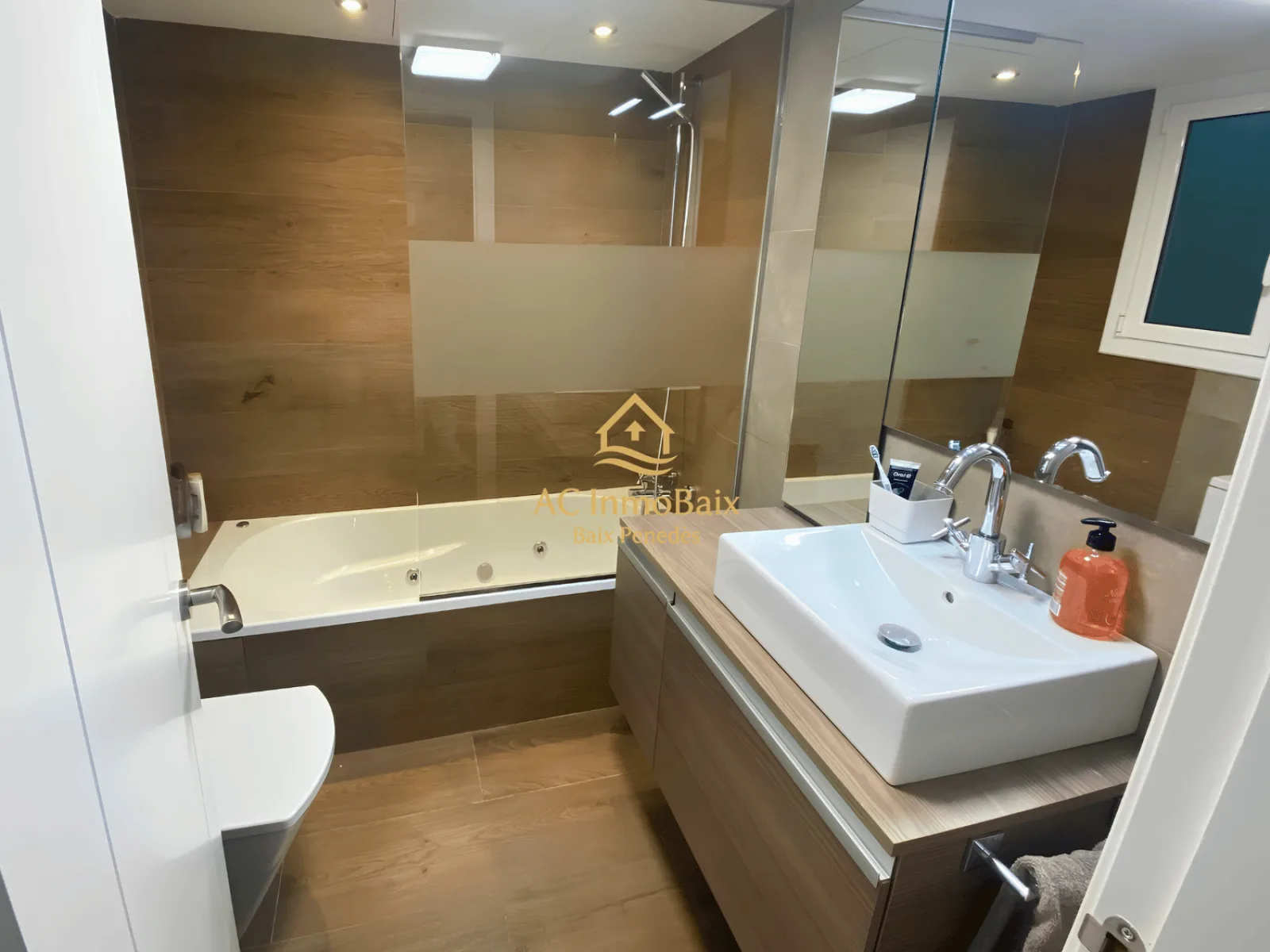 Foto General de Piso de 90 m2, 3 hab y 2 baños en Tarragona - Venta