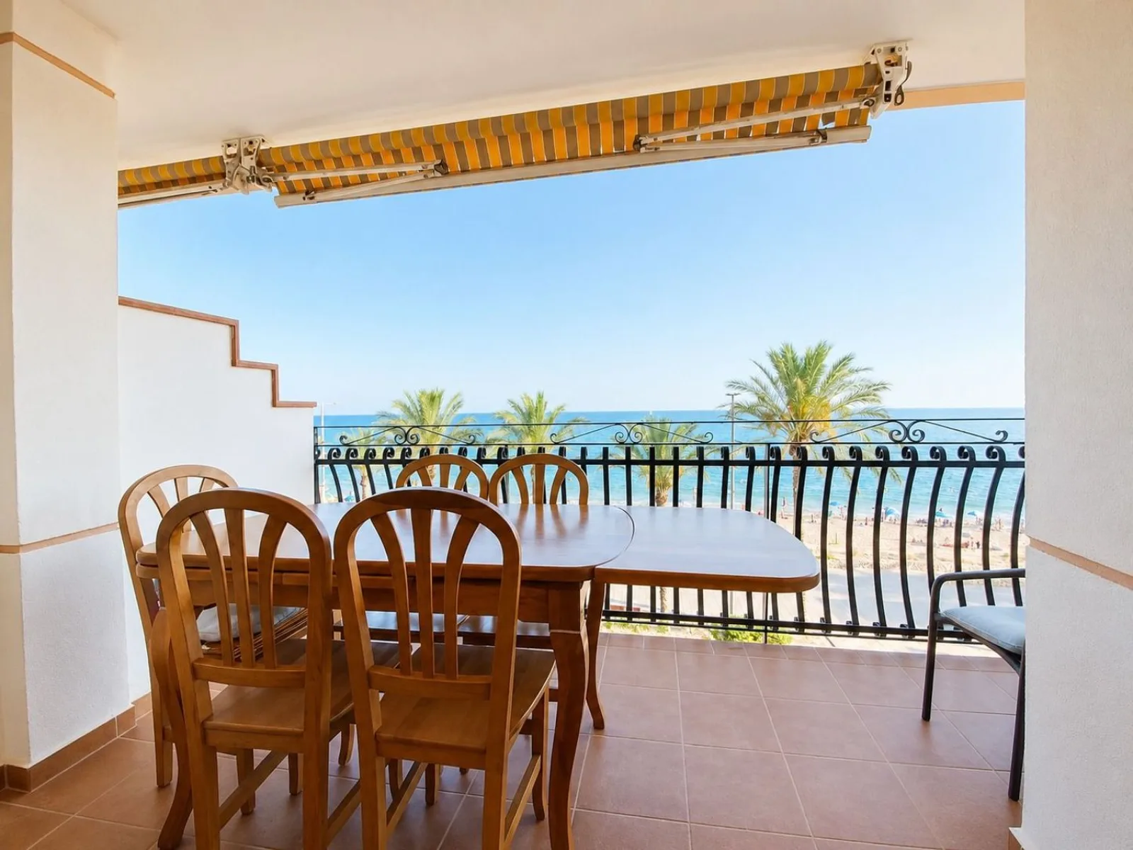 Foto Exterior de Piso de 90 m2, 3 hab y 2 baños en Tarragona - Venta