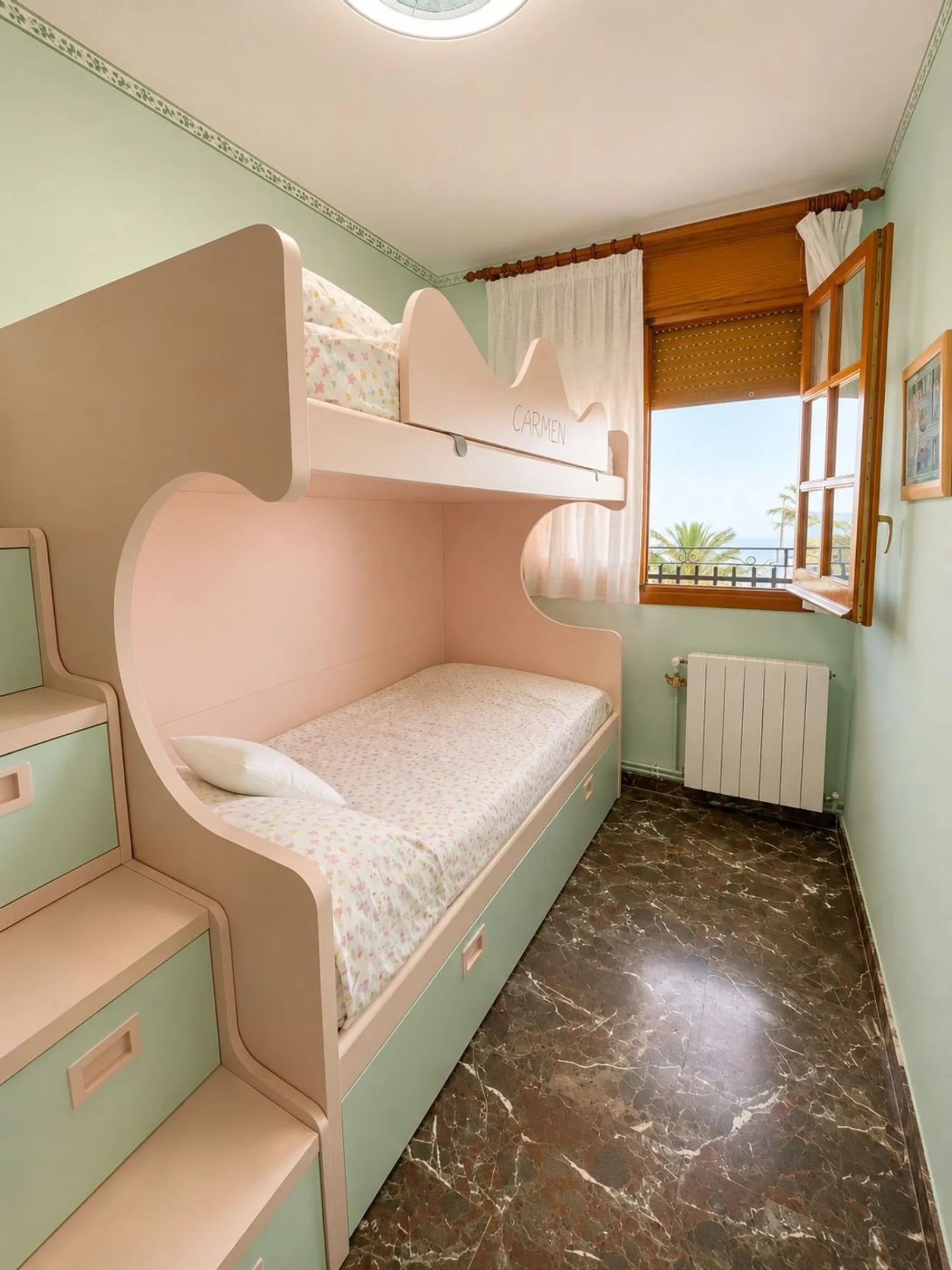 Foto Habitación de Piso de 90 m2, 3 hab y 2 baños en Tarragona - Venta